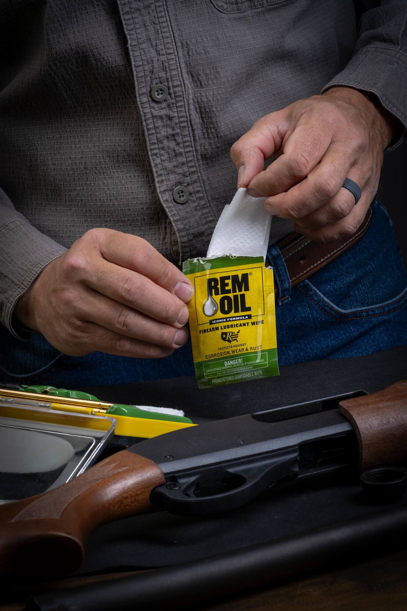 Buy Rem Oil Wipes, Wipes, 12 Count | Remington